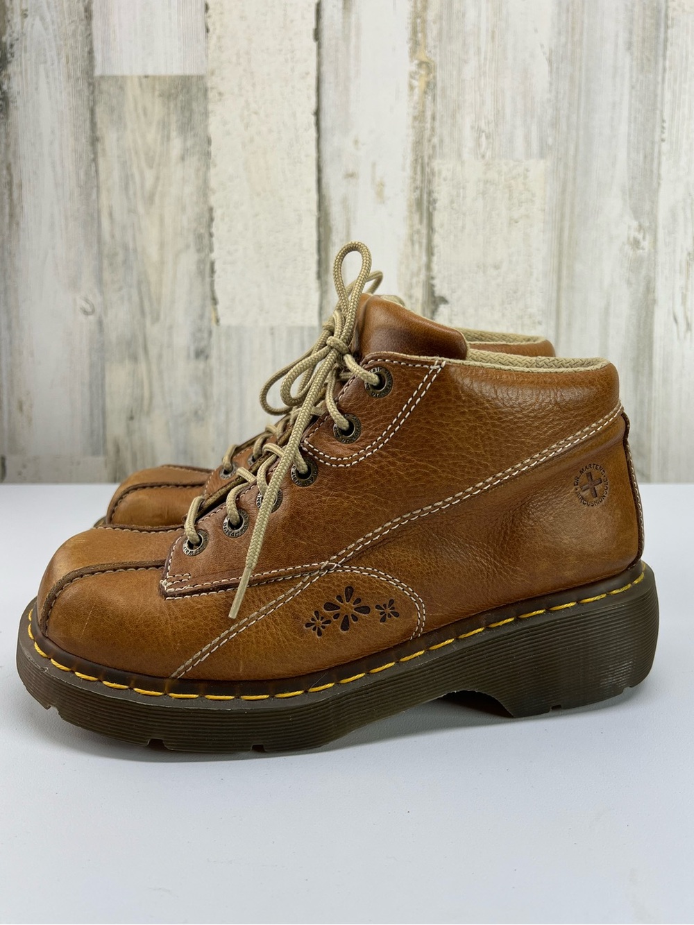 Dr. Martens Daisy Flower Power Platform Cognac Leather Y2K Boots Womens 9